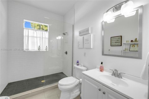 Immobilier commercial à vendre à Homestead, Floride № 2170326 - photo 30