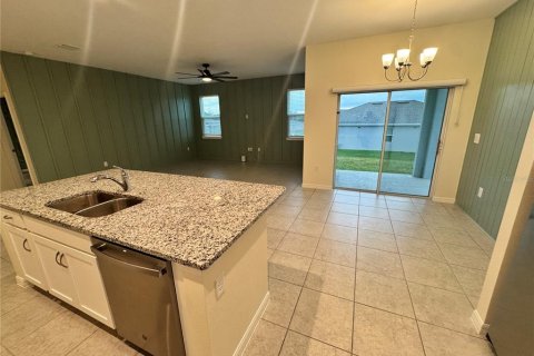 House in Leesburg, Florida 4 bedrooms, 168.34 sq.m. № 2277674 - photo 5
