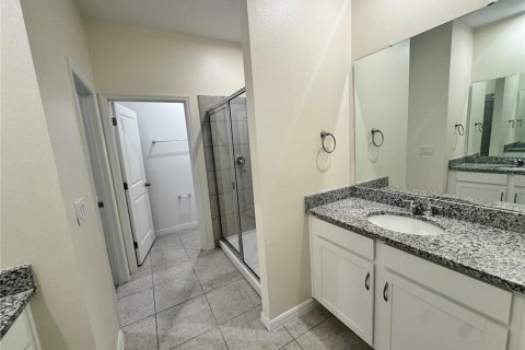 House in Leesburg, Florida 4 bedrooms, 168.34 sq.m. № 2277674 - photo 12
