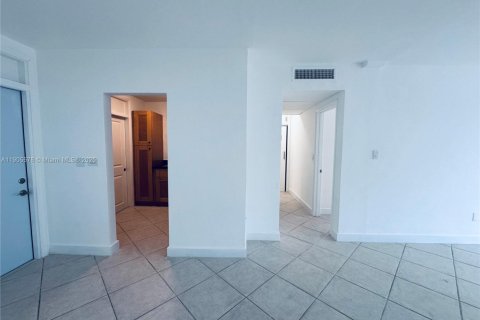 Купить кондоминиум в Майами-Бич, Флорида 1 спальня, 65.03м2, № 2012915 - фото 23