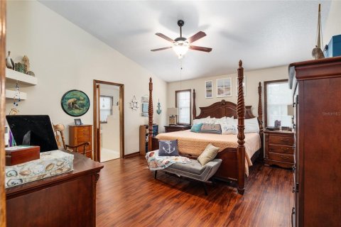 House in Ocala, Florida 4 bedrooms, 220.27 sq.m. № 2201381 - photo 23