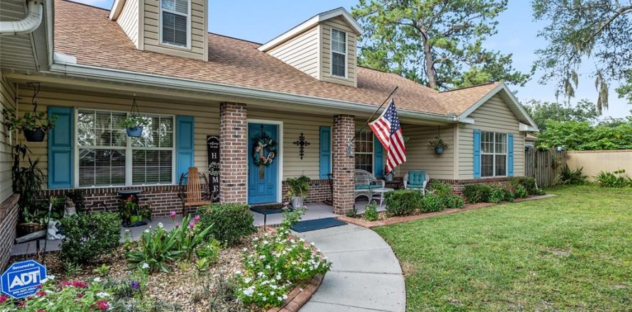 House in Ocala, Florida 4 bedrooms, 220.27 sq.m. № 2201381