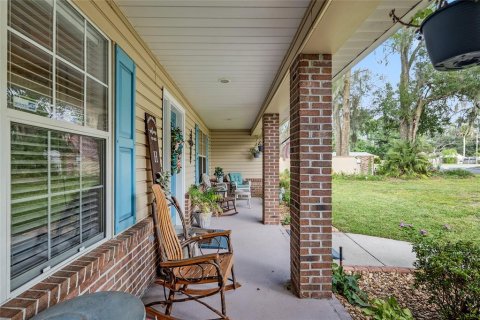 House in Ocala, Florida 4 bedrooms, 220.27 sq.m. № 2201381 - photo 8