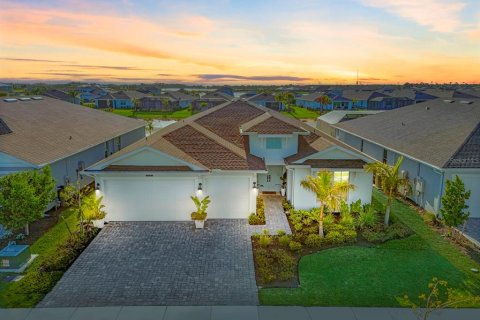 House in Punta Gorda, Florida 4 bedrooms, 263.47 sq.m. № 2207678