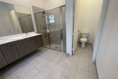 Снять в аренду виллу или дом в Мирамар, Флорида 3 спальни, 190.17м2, № 1942735 - фото 16