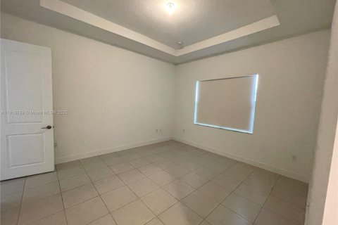 Снять в аренду виллу или дом в Мирамар, Флорида 3 спальни, 190.17м2, № 1942735 - фото 19