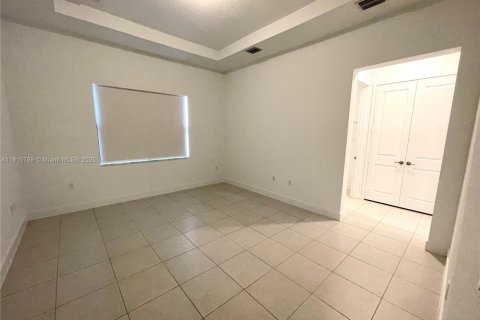 Снять в аренду виллу или дом в Мирамар, Флорида 3 спальни, 190.17м2, № 1942735 - фото 21