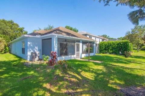 House in Vero Beach, Florida 3 bedrooms, 174.1 sq.m. № 1847390 - photo 30