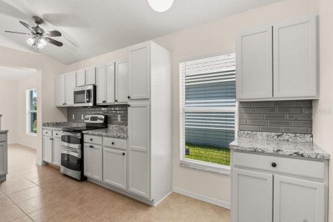 House in Vero Beach, Florida 3 bedrooms, 174.1 sq.m. № 1847390 - photo 7