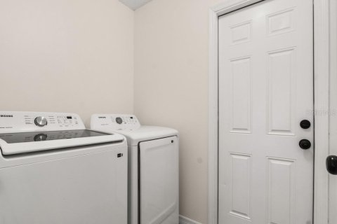House in Vero Beach, Florida 3 bedrooms, 174.1 sq.m. № 1847390 - photo 20