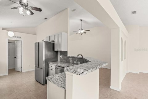 House in Vero Beach, Florida 3 bedrooms, 174.1 sq.m. № 1847390 - photo 9