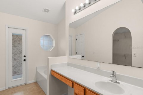 House in Vero Beach, Florida 3 bedrooms, 174.1 sq.m. № 1847390 - photo 17