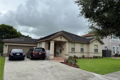 Villa ou maison à Miami, Floride 4 chambres, 166.95 m2 № 2080478