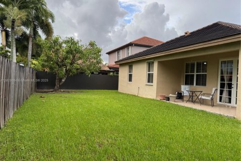 Villa ou maison à vendre à Miami, Floride: 4 chambres, 166.95 m2 № 2080478 - photo 5