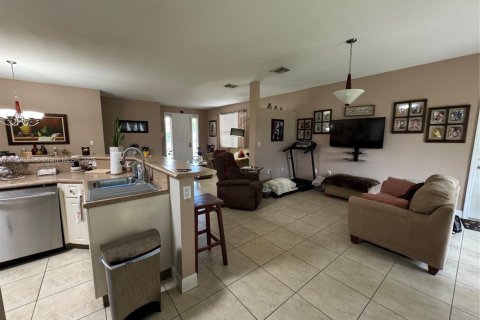 Villa ou maison à vendre à Miami, Floride: 4 chambres, 166.95 m2 № 2080478 - photo 9