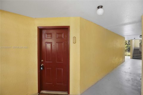Copropriété à louer à Sunrise, Floride: 1 chambre, 125.7 m2 № 1984168 - photo 30