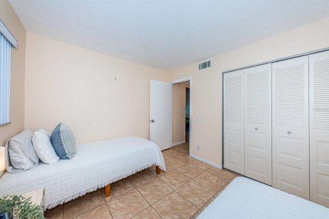 Condominio en alquiler en Saint Petersburg, Florida, 2 dormitorios, 82.68 m2 № 1144638 - foto 16