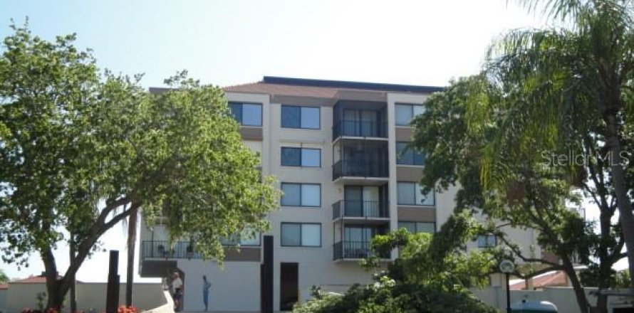Condo à Saint Petersburg, Floride, 2 chambres № 1144638