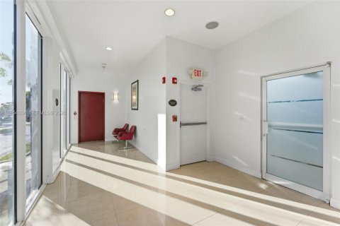 Immobilier commercial à vendre à Hialeah, Floride № 2008405 - photo 24