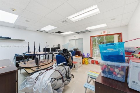 Immobilier commercial à vendre à Hialeah, Floride № 2008405 - photo 26