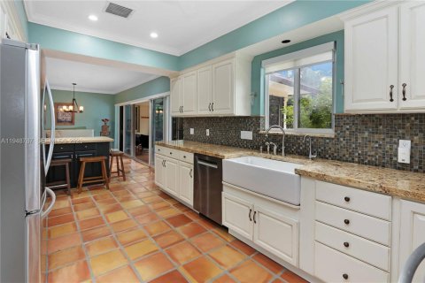 Villa ou maison à vendre à Hollywood, Floride: 4 chambres, 237.55 m2 № 2005067 - photo 8