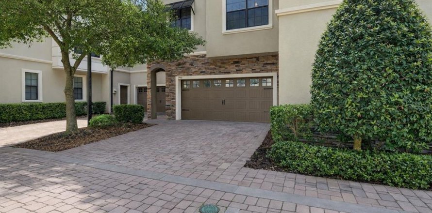Townhouse in Davenport, Florida 4 bedrooms, 241.17 sq.m. № 2206668