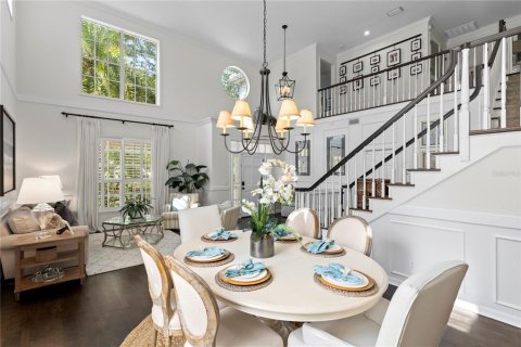 House in Tampa, Florida 5 bedrooms, 312.34 sq.m. № 1765342 - photo 14