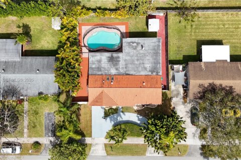 Купить виллу или дом в Пальметто-Бей, Флорида 3 спальни, 182.46м2, № 2028018 - фото 14