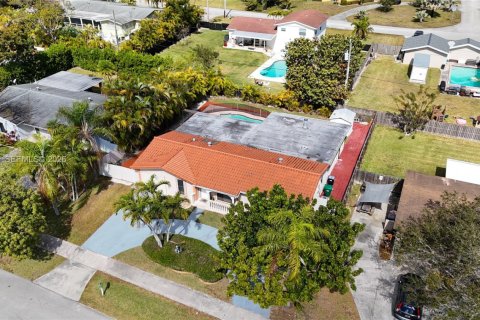 Купить виллу или дом в Пальметто-Бей, Флорида 3 спальни, 182.46м2, № 2028018 - фото 4