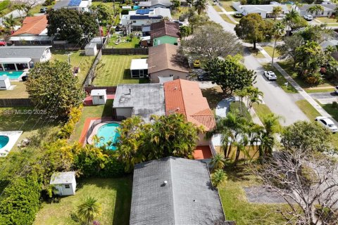 Купить виллу или дом в Пальметто-Бей, Флорида 3 спальни, 182.46м2, № 2028018 - фото 9