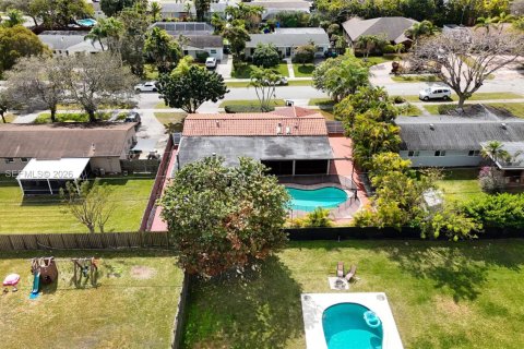 Купить виллу или дом в Пальметто-Бей, Флорида 3 спальни, 182.46м2, № 2028018 - фото 7