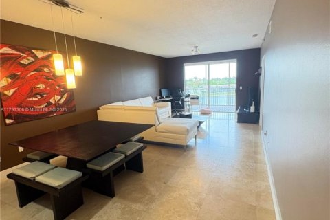 Купить кондоминиум в Дорал, Флорида 3 спальни, 157.93м2, № 1660301 - фото 4