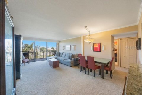 Condominio en venta en Saint Petersburg, Florida, 2 dormitorios, 120.77 m2 № 1597633 - foto 15