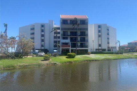 Condominio en venta en Saint Petersburg, Florida, 2 dormitorios, 120.77 m2 № 1597633 - foto 2