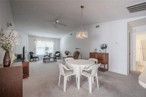 House in Lakeland, Florida 2 bedrooms, 100.15 sq.m. № 1516125 - photo 12