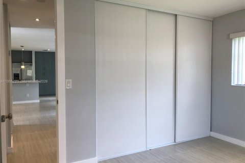 Casa en alquiler en Miami, Florida, 2 dormitorios, 166.2 m2 № 2025404 - foto 15