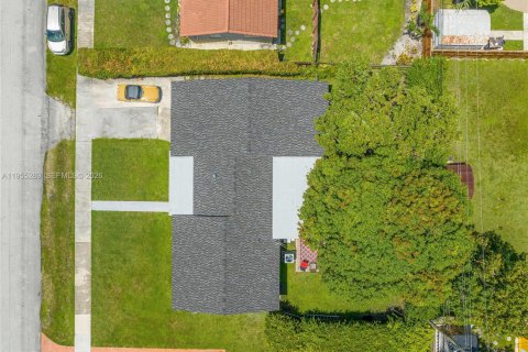 Casa en alquiler en Miami, Florida, 2 dormitorios, 166.2 m2 № 2025404 - foto 22