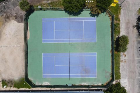 Copropriété à louer à Sunny Isles Beach, Floride: 2 chambres, 126.07 m2 № 2038135 - photo 18