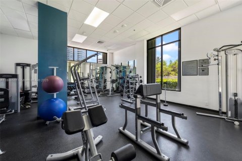 Copropriété à louer à Sunny Isles Beach, Floride: 2 chambres, 126.07 m2 № 2038135 - photo 16