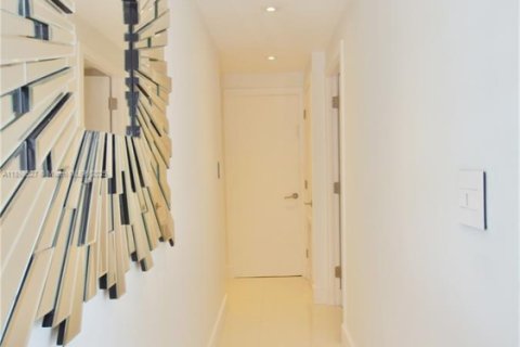 Copropriété à louer à Sunny Isles Beach, Floride: 2 chambres, 126.07 m2 № 2038135 - photo 8