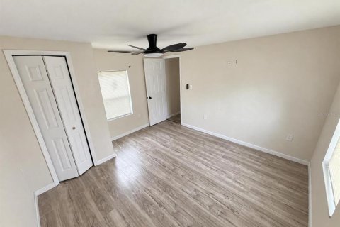 Immobilier commercial à vendre à Lakeland, Floride: 4 chambres, 122.63 m2 № 2405002 - photo 9
