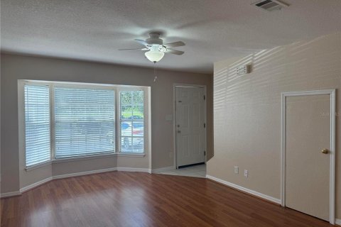 Adosado en venta en Dade City, Florida, 2 dormitorios, 89 m2 № 1900701 - foto 4