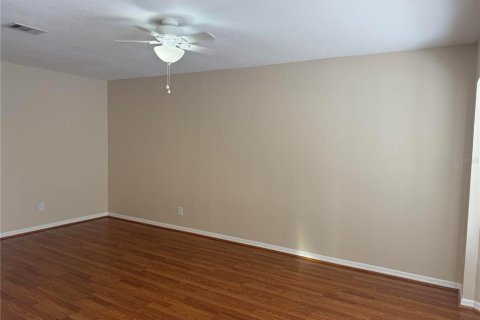 Adosado en venta en Dade City, Florida, 2 dormitorios, 89 m2 № 1900701 - foto 2