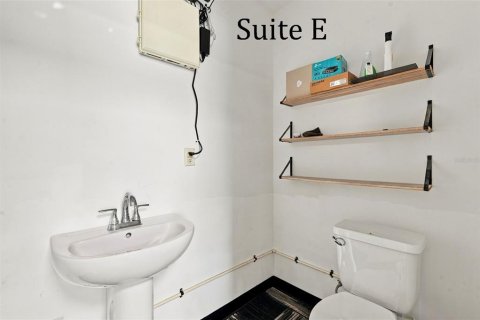 Immobilier commercial à louer à Port Richey, Floride: 183.11 m2 № 2401049 - photo 30