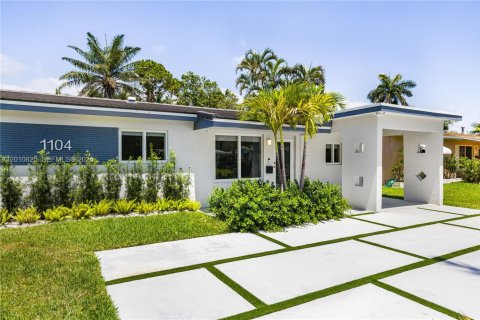 Villa ou maison à Hollywood, Floride 3 chambres, 135.64 m2 № 2073728