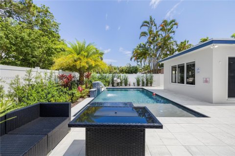 Villa ou maison à vendre à Hollywood, Floride: 3 chambres, 135.64 m2 № 2073728 - photo 12