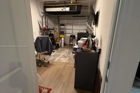 Купить таунхаус в Пемброк-Пайнс, Флорида 3 спальни, 140м2, № 2054669 - фото 17