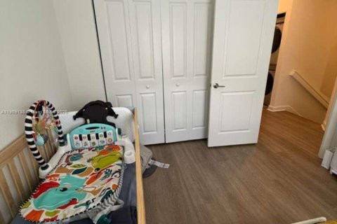 Купить таунхаус в Пемброк-Пайнс, Флорида 3 спальни, 140м2, № 2054669 - фото 10