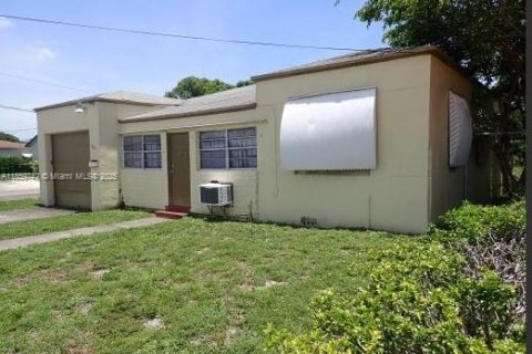 Propiedad comercial en venta en Hallandale Beach, Florida № 2012691 - foto 6