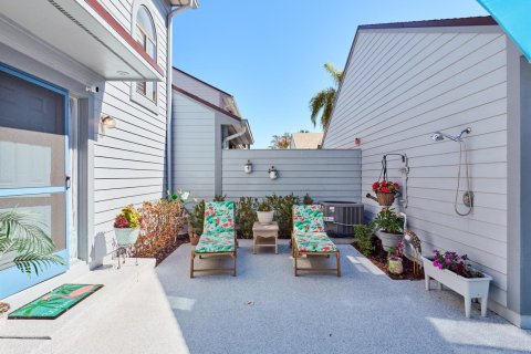 Townhouse in Hobe Sound, Florida 3 bedrooms, 174.19 sq.m. № 2260944 - photo 6